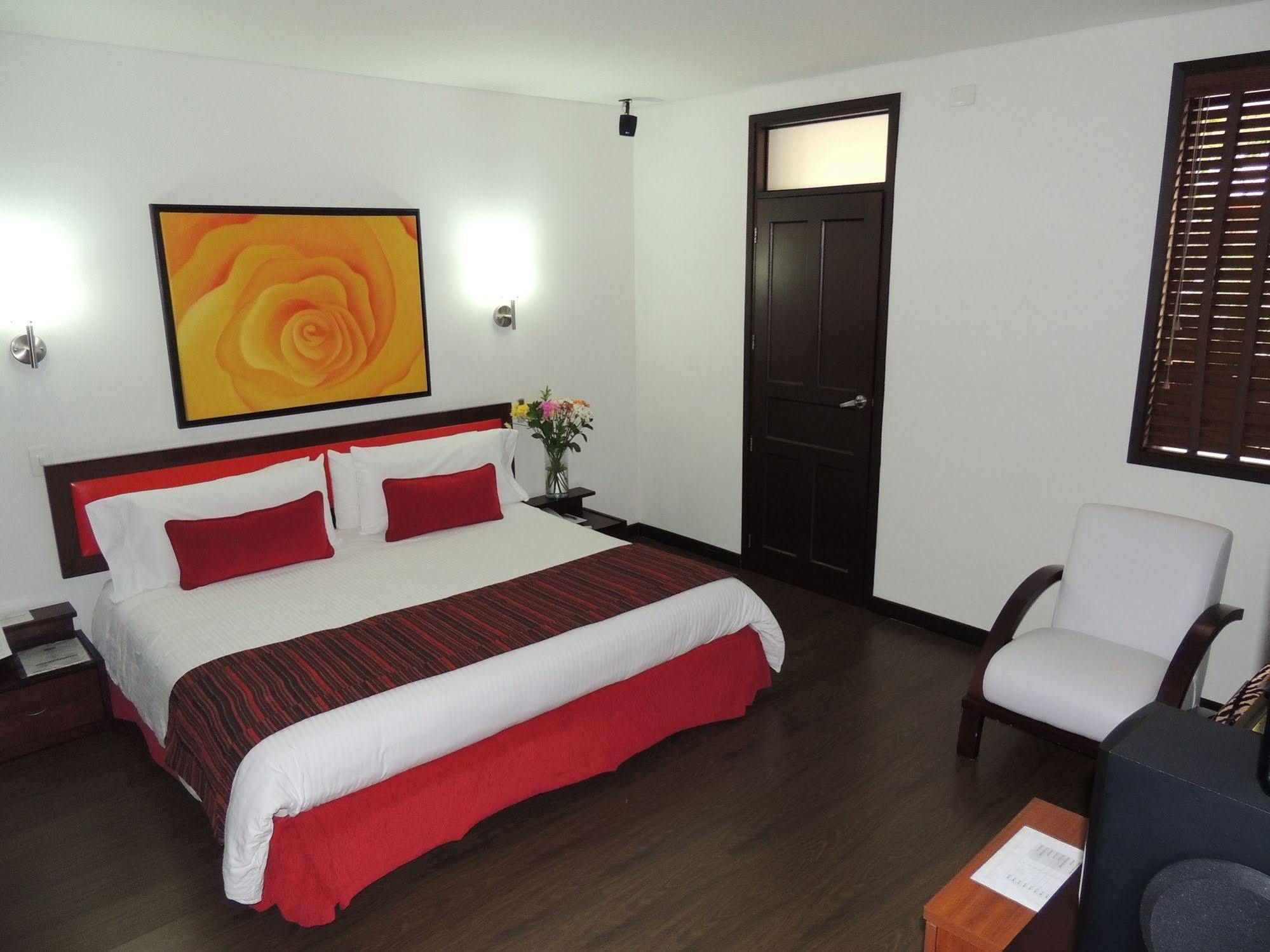 Hotel Boutique Casa Farallones Cali Exterior photo